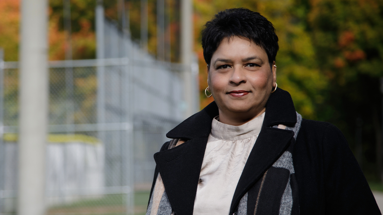 Waheeda Ali, a participant in United Way Greater Toronto's Next Leaders for Change, stands looking into the camera.