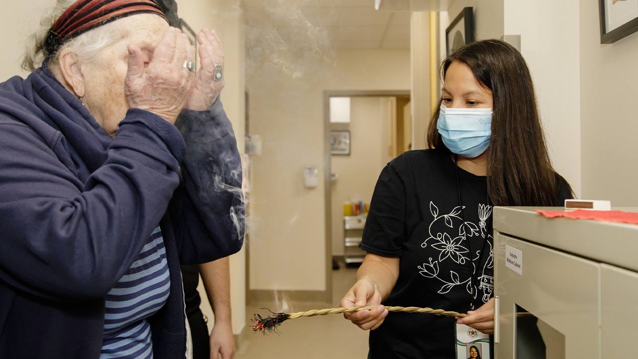 The Na-Me-Res’ Auduzhe Mino Nesewinong is home to an interdisciplinary primary care team that provides one-of-a-kind and culturally appropriate health care to the Indigenous community in the GTA.